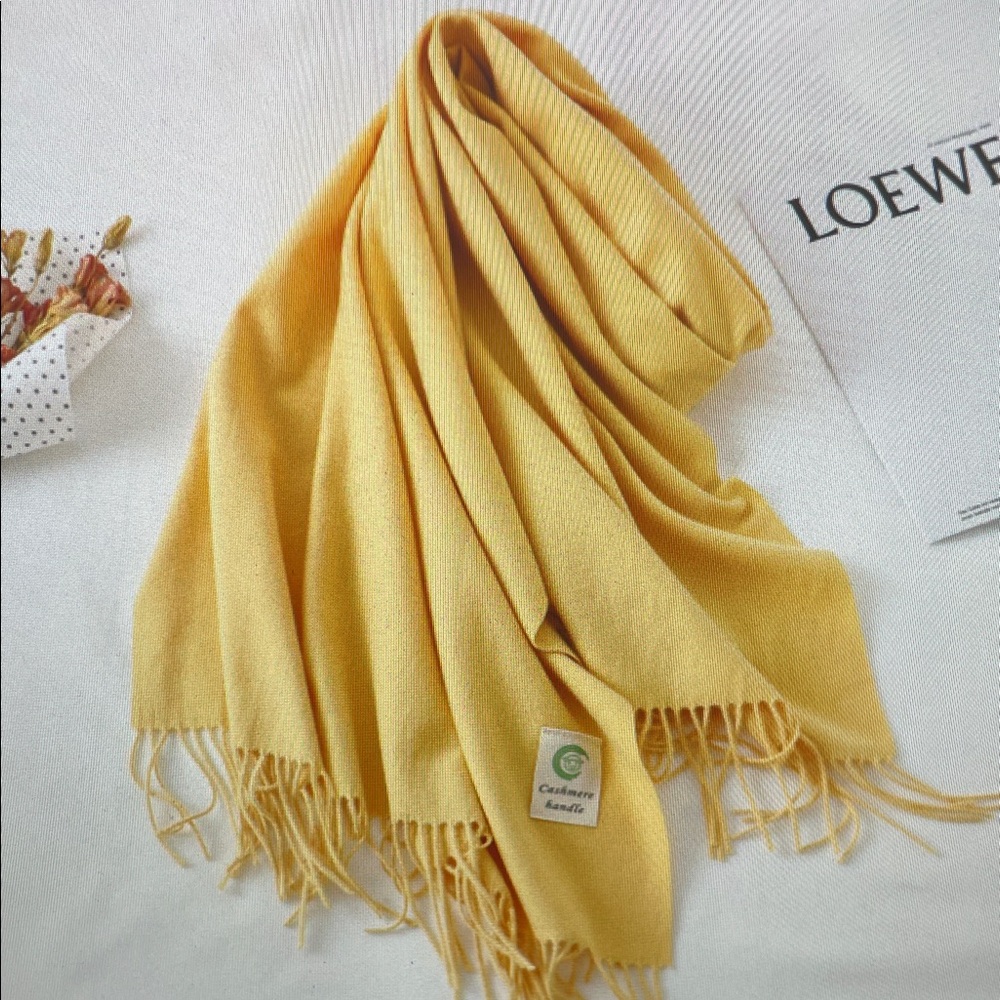 Cozyland Soft Yellow Scarf